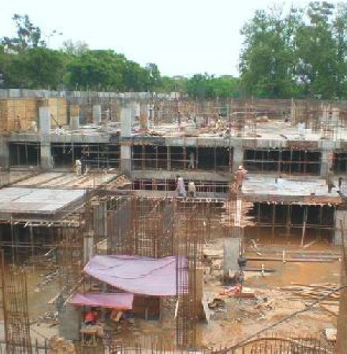 orgsize_14Avari-carparking